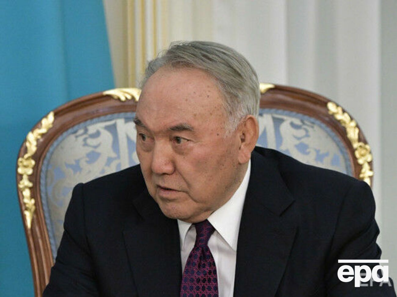 Назарбаев возглавил правящую партию "Нур Отан" в 1999 году