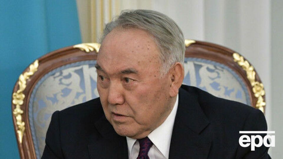 Назарбаєв очолив керівну партію "Нур Отан" 1999 року