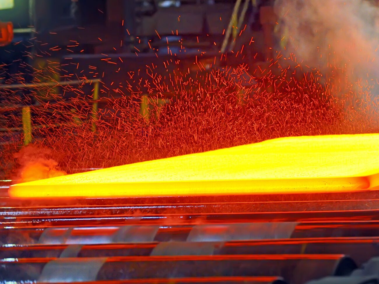 В прошлом году Украина опустилась на 14-е место в мировом рейтинге производителей стали, в то время как еще в 2020 году занимала 11-е место