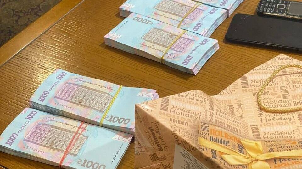 Нардеп, по информации следствия, получил 558 тыс. грн взятки