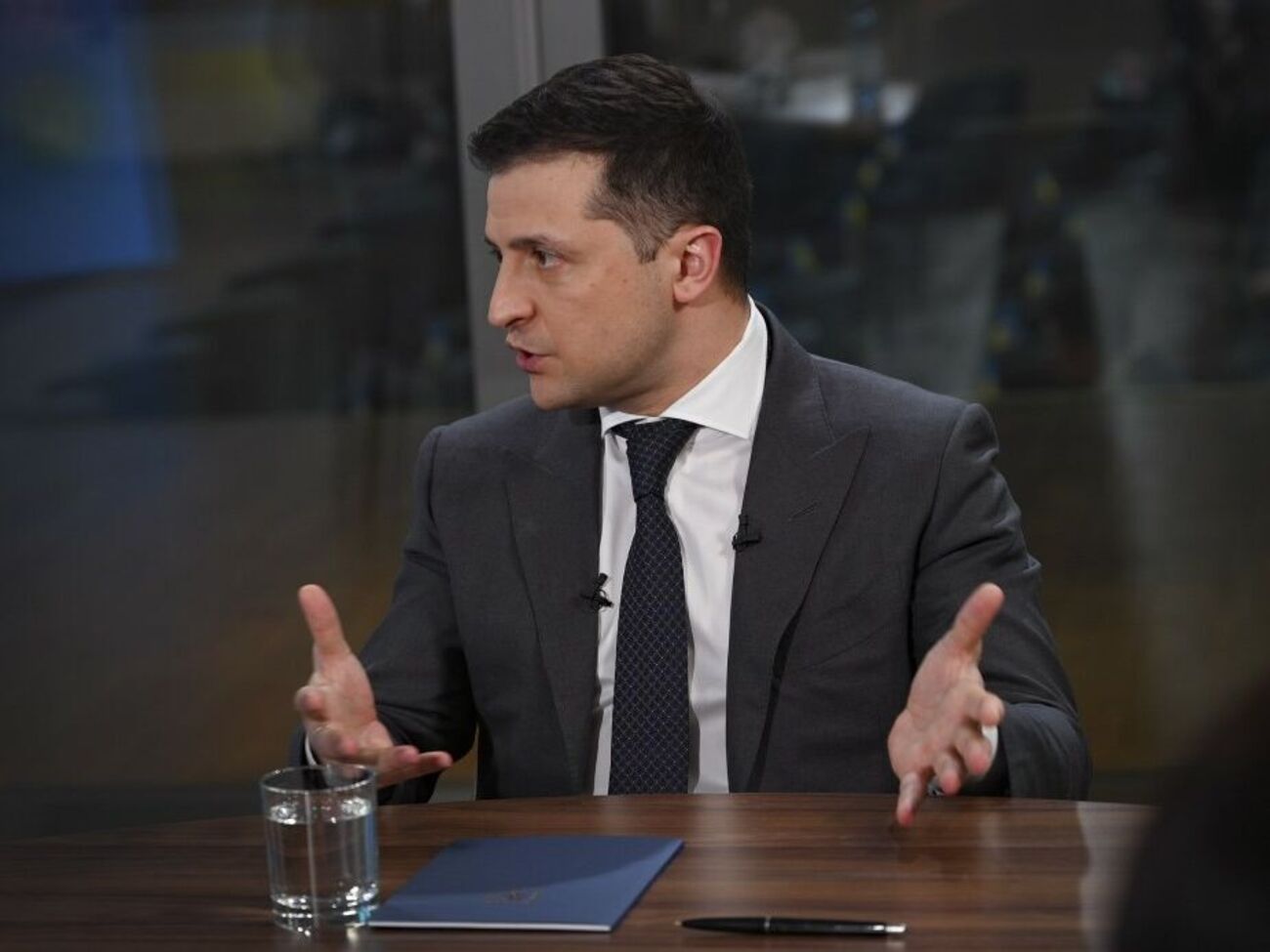 Зеленский назвал ошибкой&nbsp;эвакуацию иностранных дипломатов из Украины на фоне возможного вторжения РФ