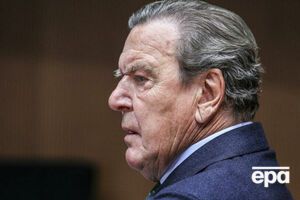 В Германии 77-летнего Шредера неоднократно критиковали за его приверженность подконтрольным Кремлю компаниям, отметило издание Spiegel
