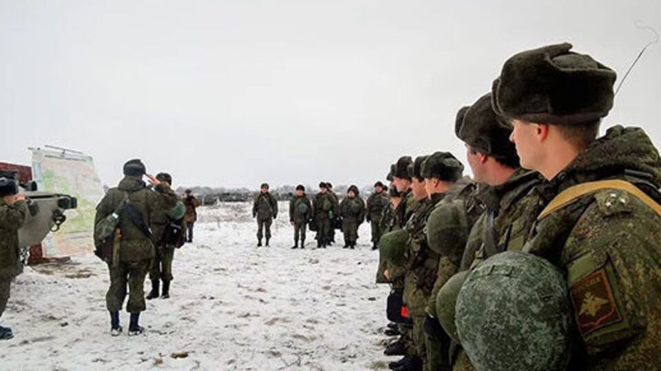 Проверку боеготовности сил Западный и Южный военные округа России объявили 25 января