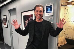 Меттью Макконегі привітав дружину з днем народження