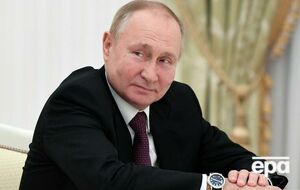 Никто не знает, что в голове 69-летнего президента РФ Владимира Путина и на что он может решиться в отношении Украины, заявил публицист Виктор Шендерович