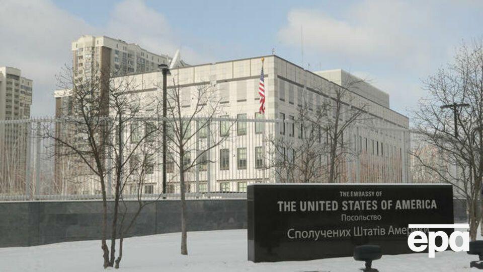 В посольстве США рекомендовали выезжать на коммерческом транспорте