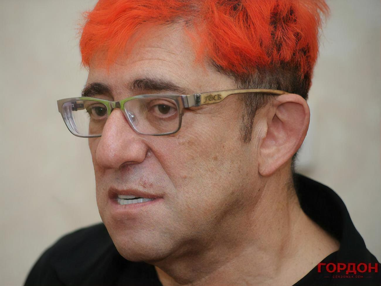 Корогодский: Кидали. Нас кидали вообще. И не на доллары, а на товар