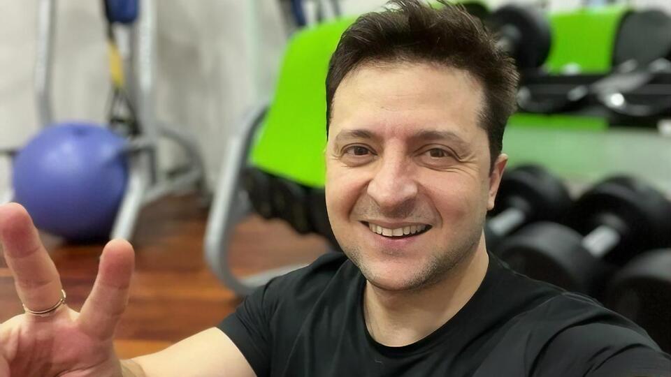 Зеленский время от времени показывает, как проходят его тренировки