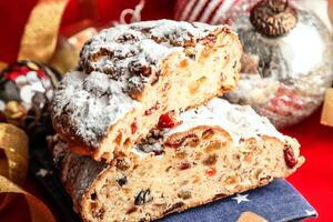 Готовому штолену потрібно полежати 3–4 дні