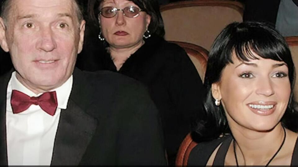 Юлия и Александр Абдуловы поженились в 2006 году, а в 2008-м артиста не стало