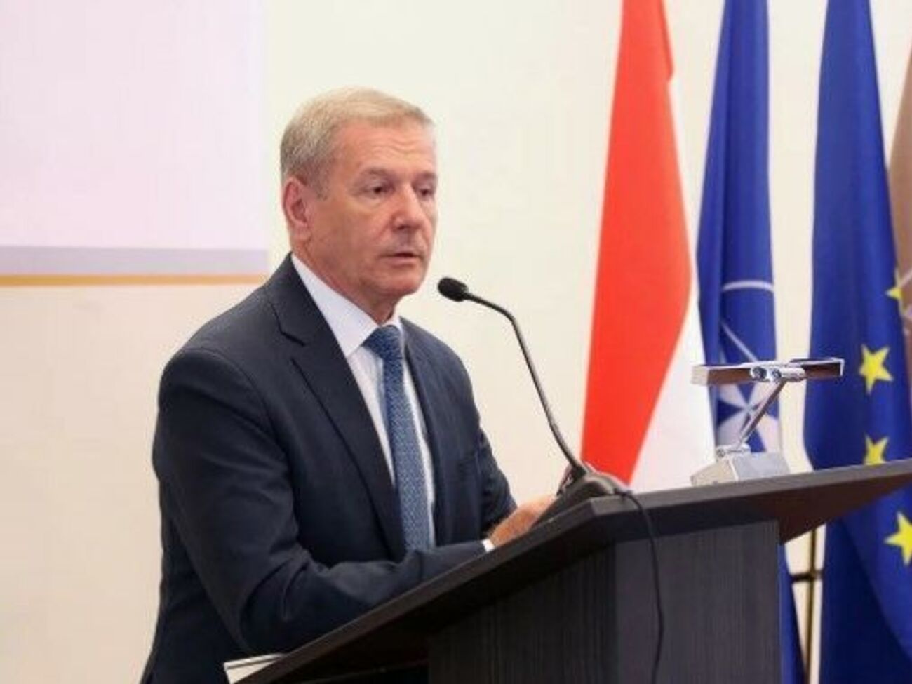 Бенке: Мы поможем, если венграм, проживающим в Закарпатье, будут предоставлены такие же права, какие мы предоставляем украинцам, проживающим в Венгрии