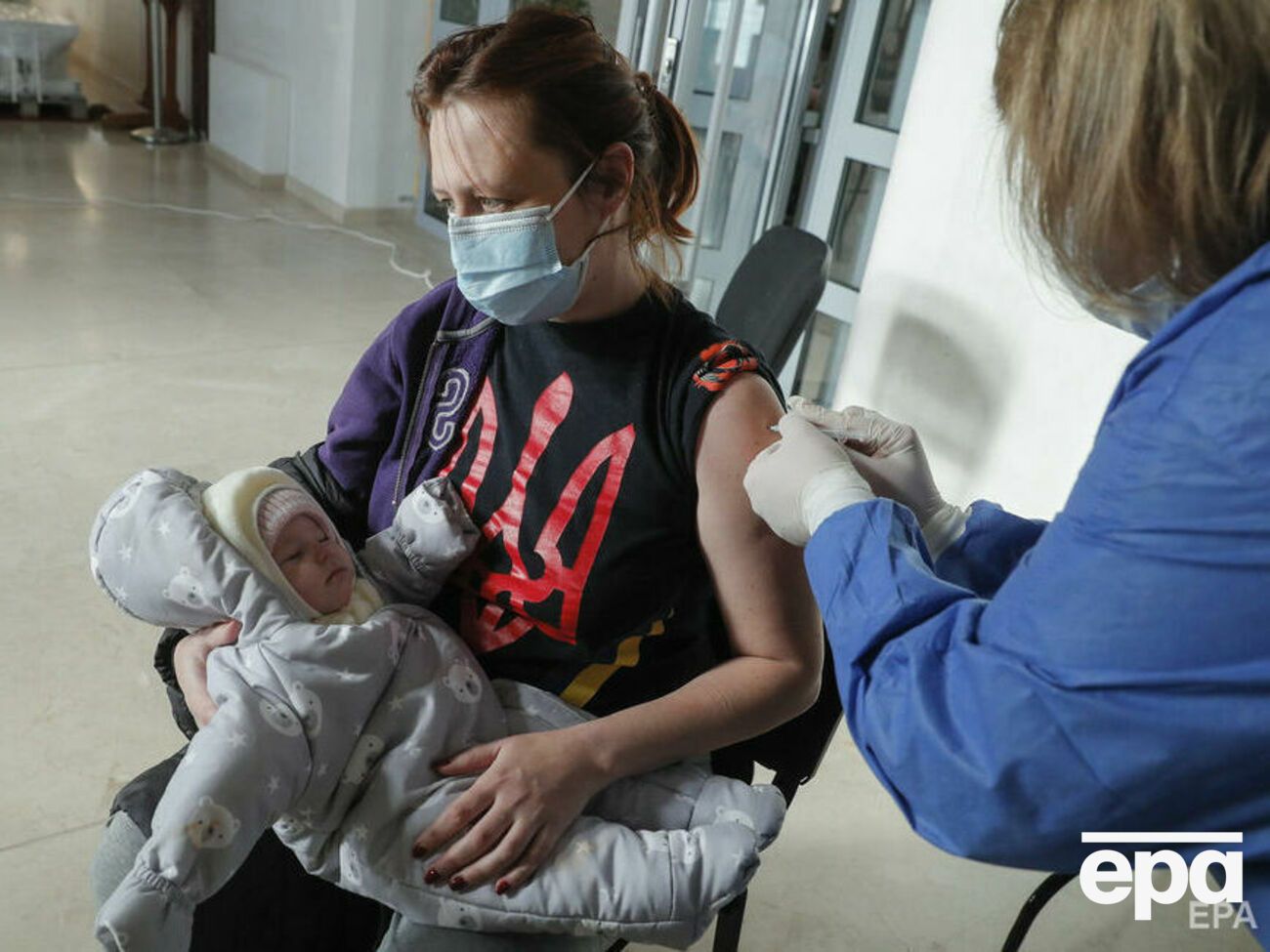 Всего в Украине получили хотя бы одну дозу вакцины от коронавируса 15,3 млн человек