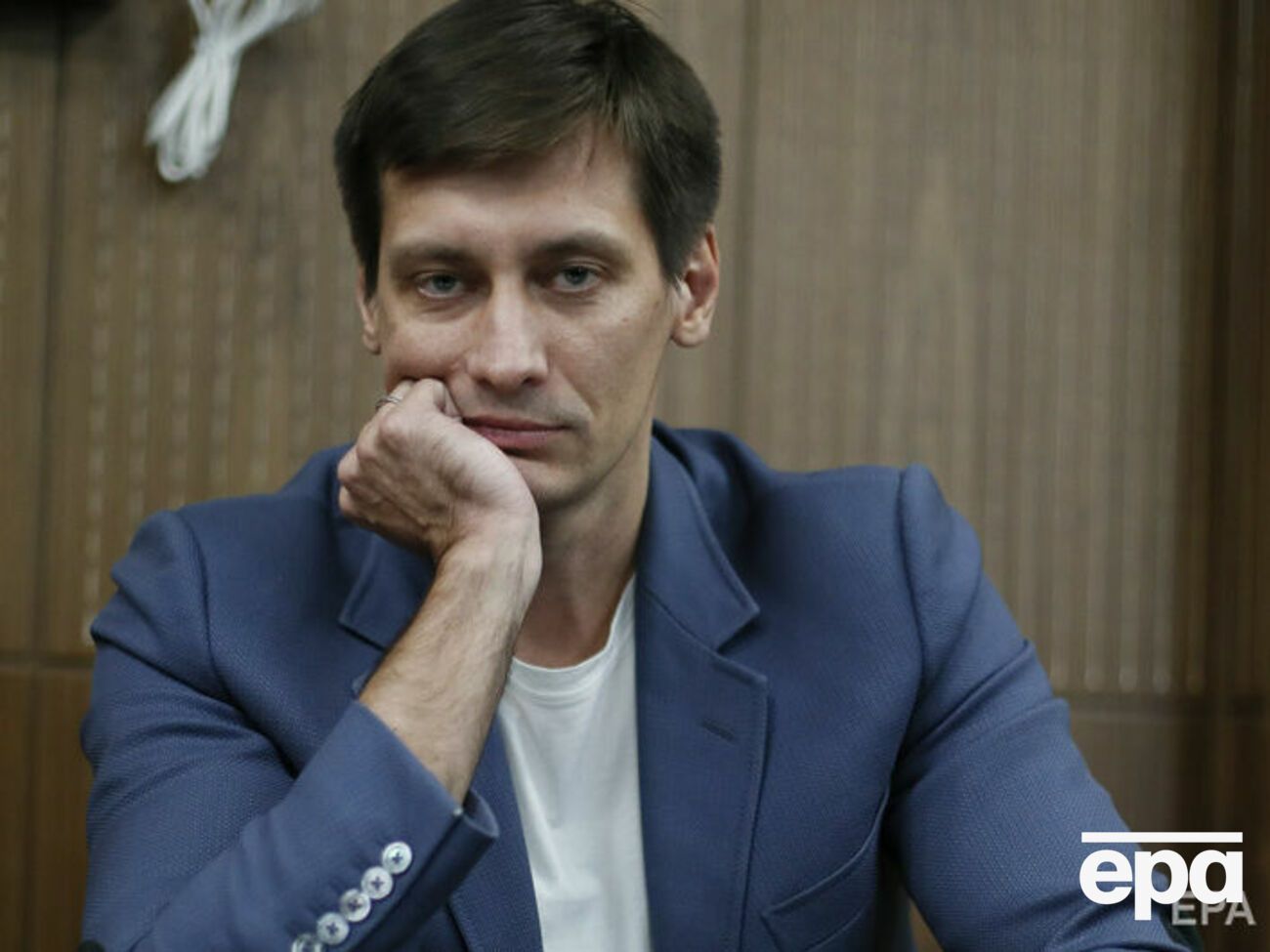 Гудков: Вот тебе и центр российской эмиграции. Вот тебе и мягкая сила пополам с русским миром