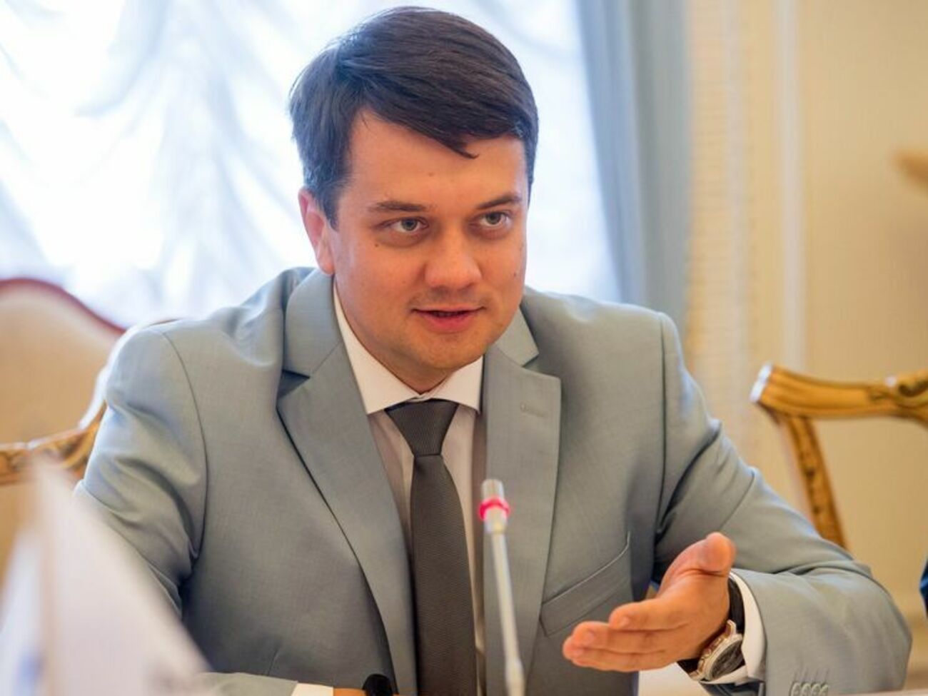 Разумков:&nbsp;Оголосити дострокові вибори для нього &ndash; смерті подібно. Це, як у Кощія в казці, останній етап &ndash; розбити яйце