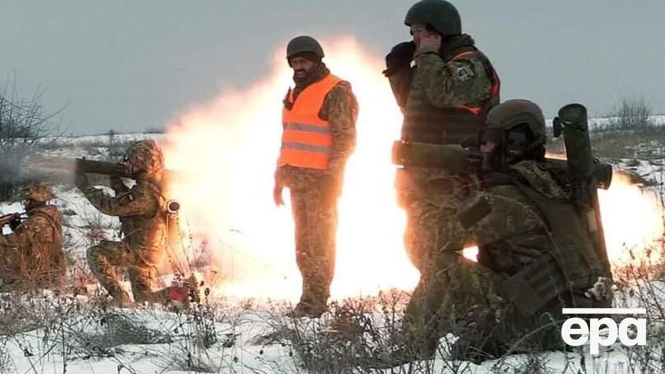 Огнеметчики ВСУ провели боевые стрельбы на Донбассе. Фоторепортаж