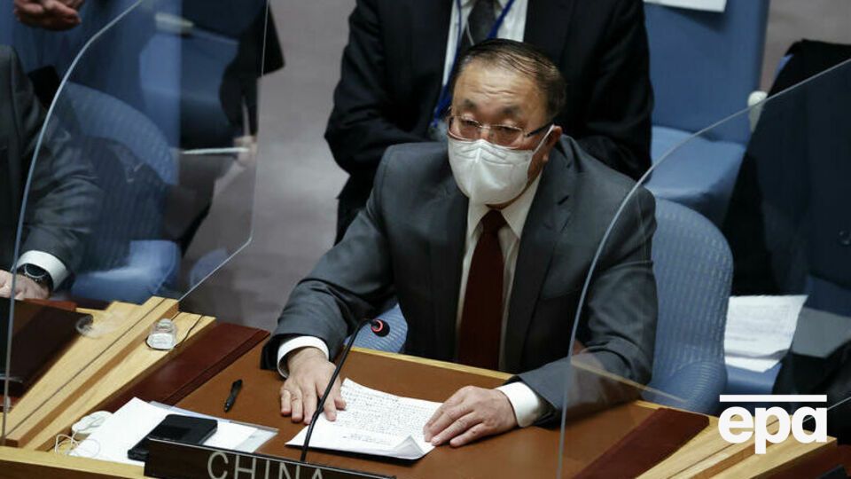 Представитель Китая заявил, что напряженность между Украиной и РФ нужно урегулировать с помощью "тихой дипломатии"