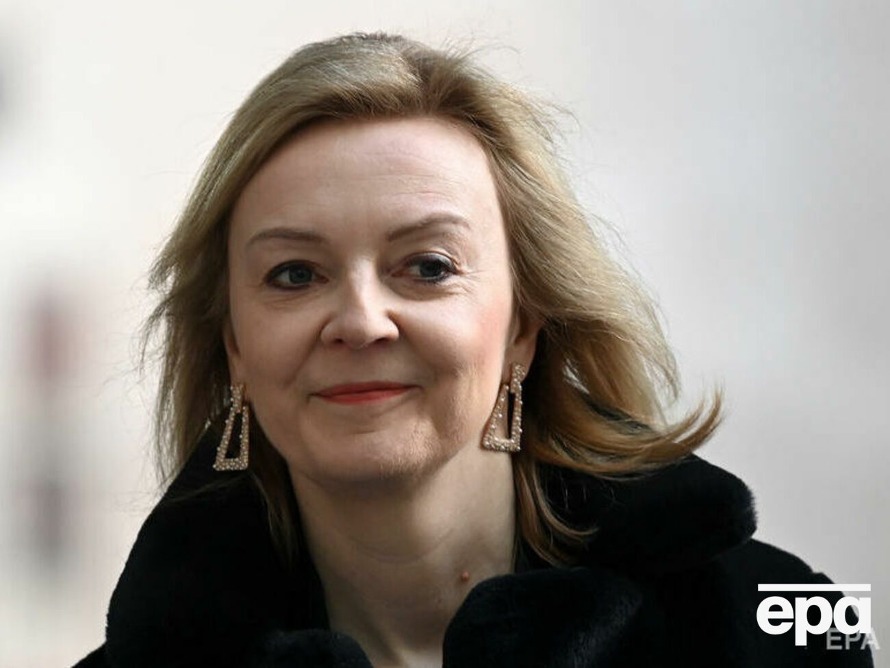 Трасс сообщила, что изолируется и будет работать дистанционно