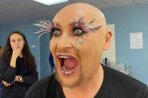 По словам 46-летнего Шуры, он четыре раза "зашивался" от алкогольной зависимости