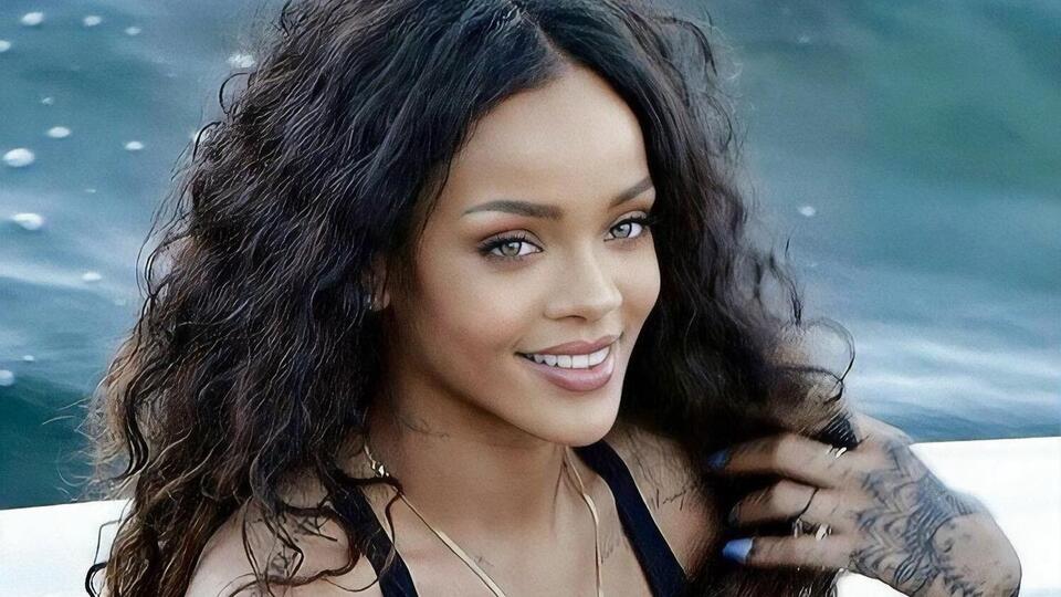 Рианна снялась в секси-образах