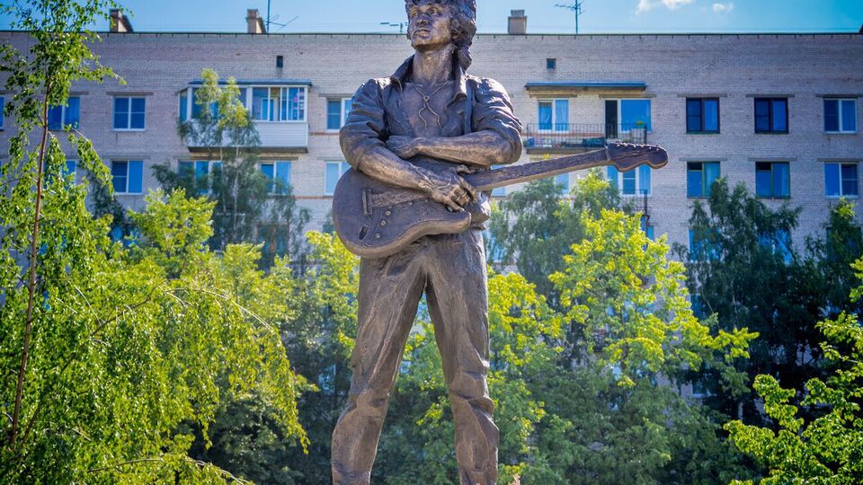 Пам'ятник Цою в Санкт-Петербурзі