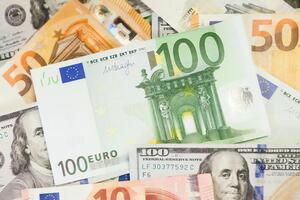 С 2014 года Украина получила в рамках реализации пяти программ €5,01 млрд кредитной помощи от ЕС