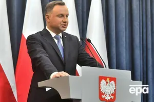 17 грудня Дуда отримав бустерну дозу вакцини проти COVID-19, зазначив Шрот