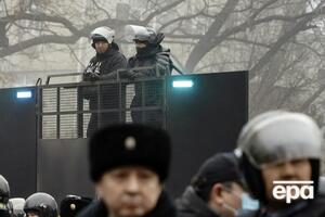 Вулиці Алмати патрулюють загони спецпризначенців поліції