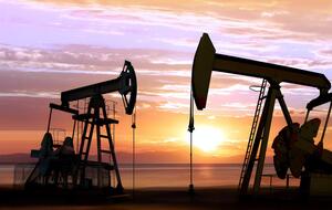 Члены ОПЕК+ договорились о повышении нефтедобычи на 400 тыс. баррелей в сутки