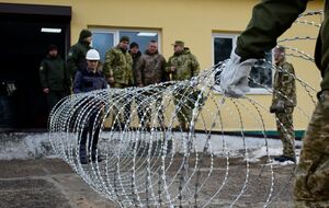 Проволочное заграждение типа "Егоза" установят на границе с Беларусью