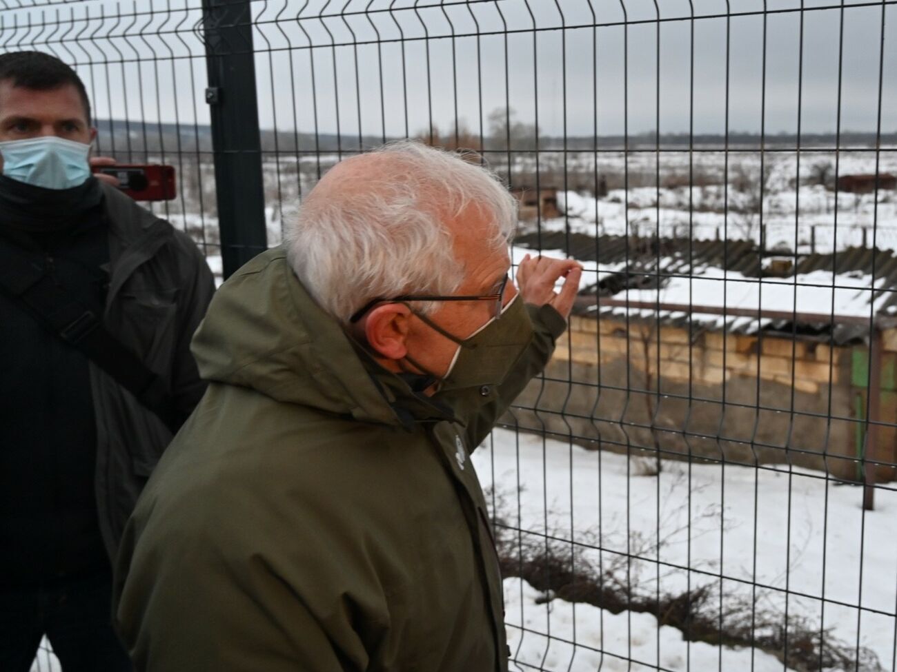 Боррель 5 січня відвідав Луганську область