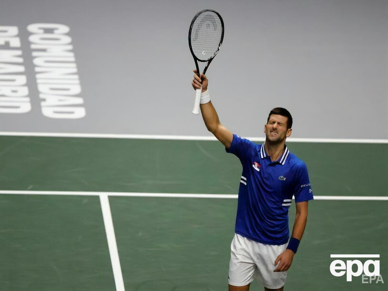 По данным издания, ошибку в документах обнаружили, когда Джокович уже летел в Австралию