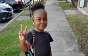 Пуля попала в Арианну ночью, когда она спала