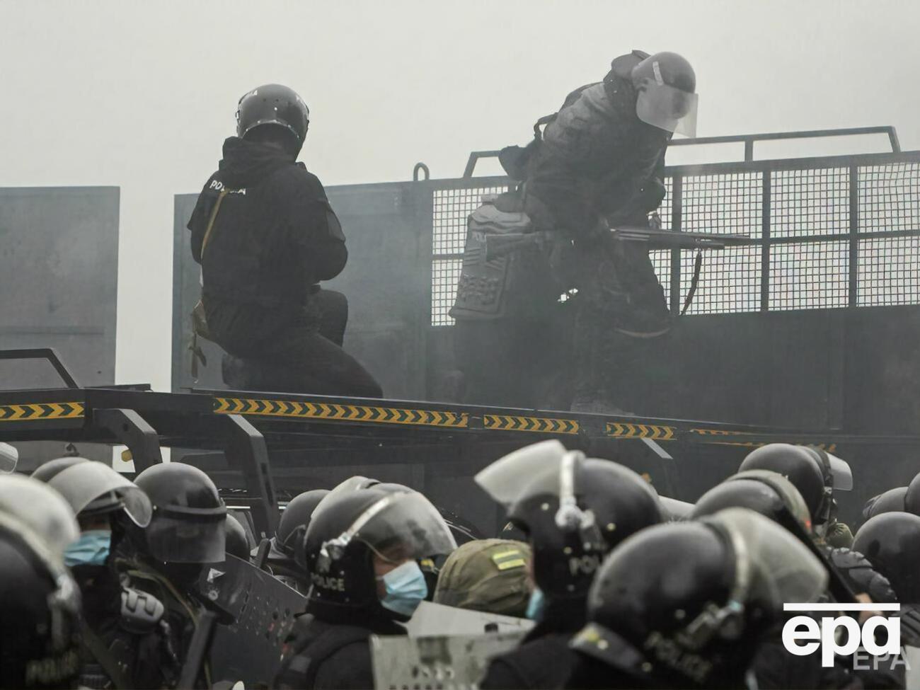 Против протестующих бросили силовиков