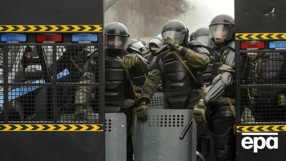 Комендатура Алмати повідомила про проведення спецоперації та закликала жителів міста зберігати спокій