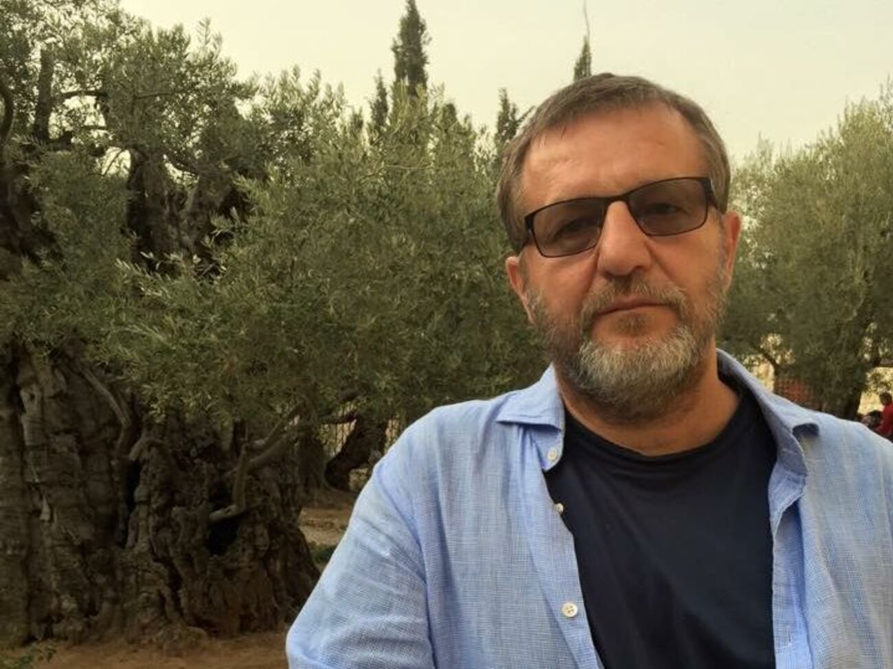 На відміну від білорусів, казахи не складатимуть перед дулом автомата долоньки сердечком, не даруватимуть мусорам квіти і не штовхатимуть поперед себе баб