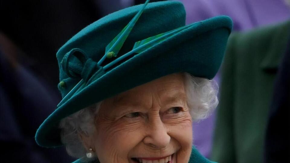 На выставленном на аукцион снимке королева Великобритании запечатлена в 18-летнем возрасте