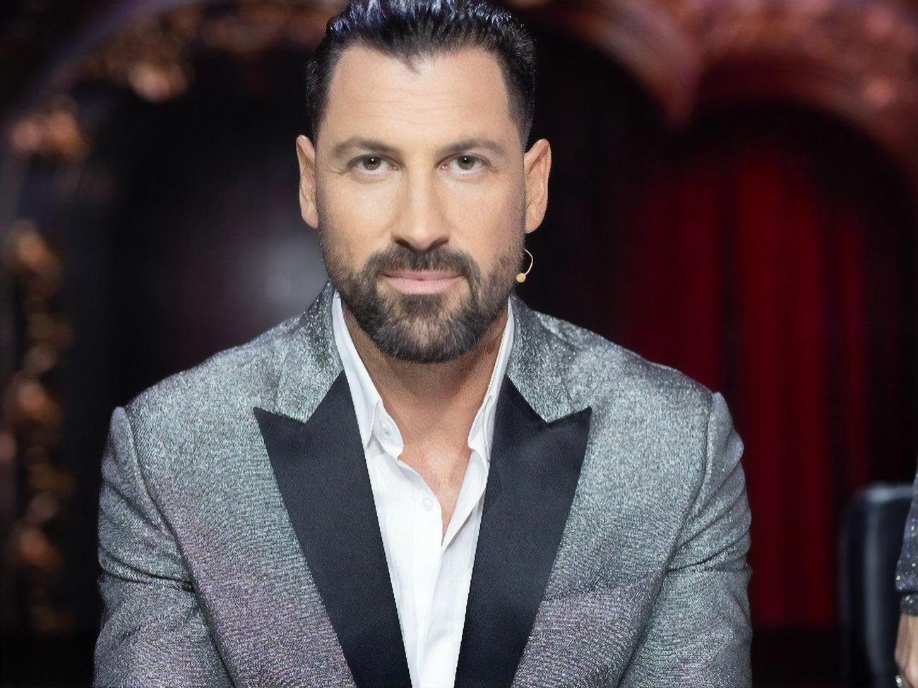 Американський танцівник українського походження Максим Чмерковський розповів, про участь у якому українському шоу досі шкодує