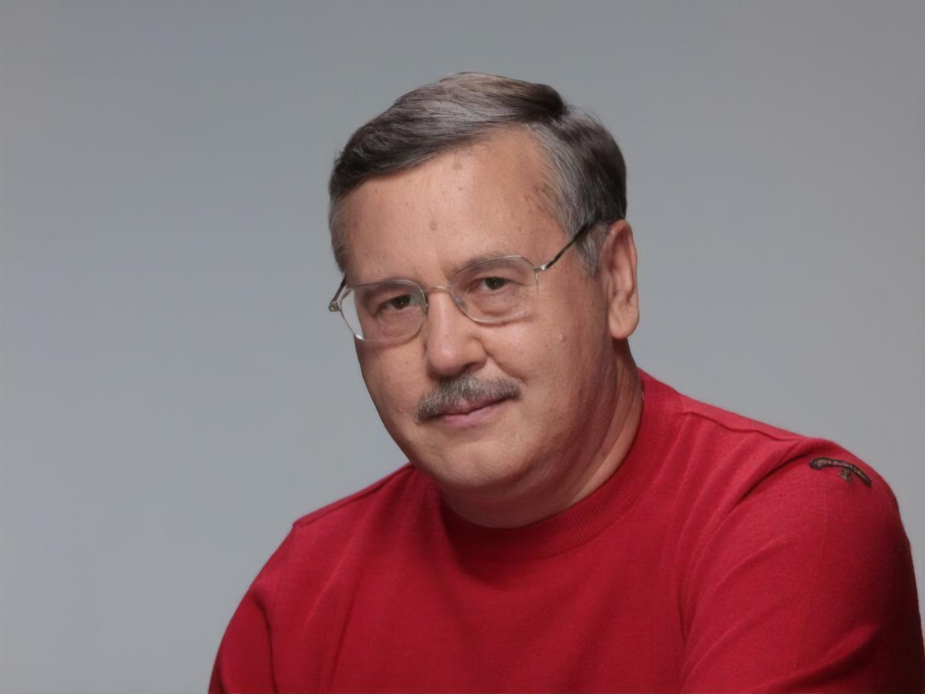 Порошенко переписал бизнес на старшего сына осенью 2019 года, отметил Гриценко