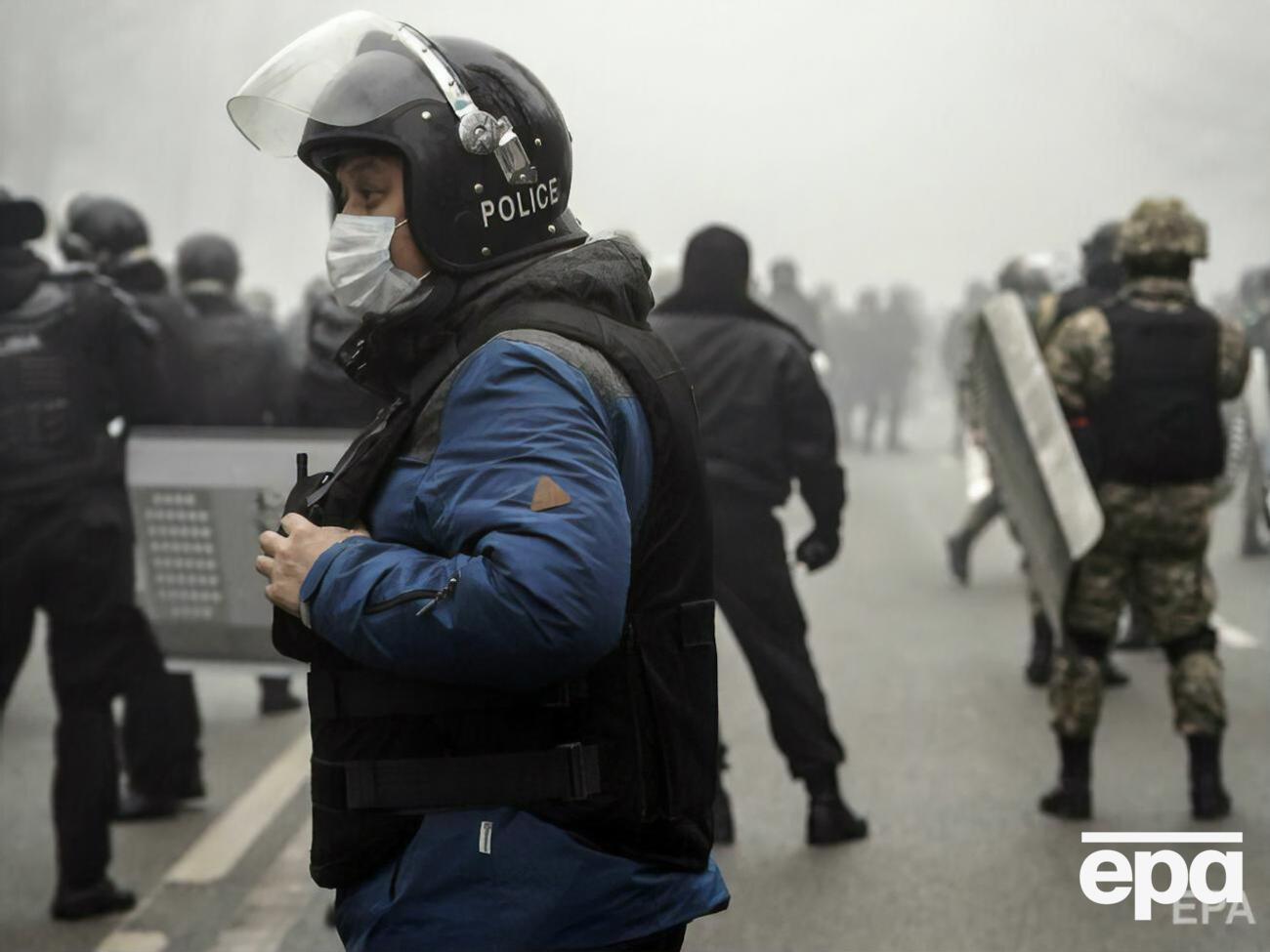 За даними МВС Казахстану, під час протестів було вбито 18 силовиків