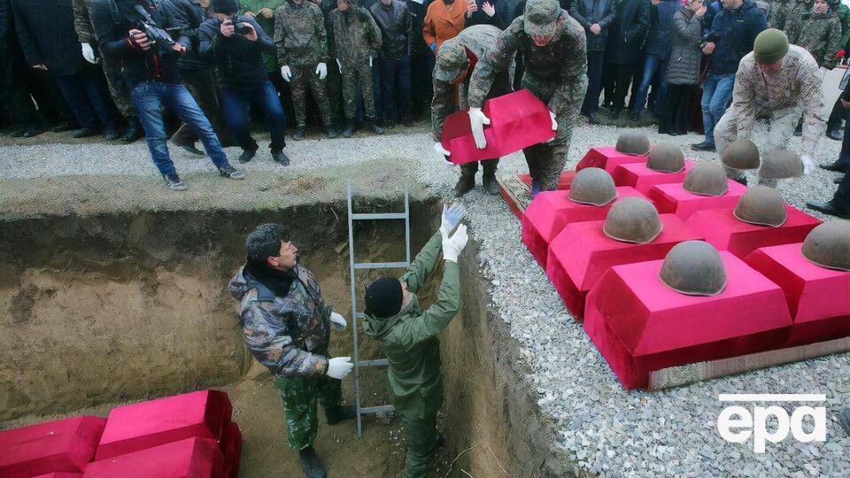 По разным оценкам, во время первой Чеченской войны погибли более 20 тыс. человек