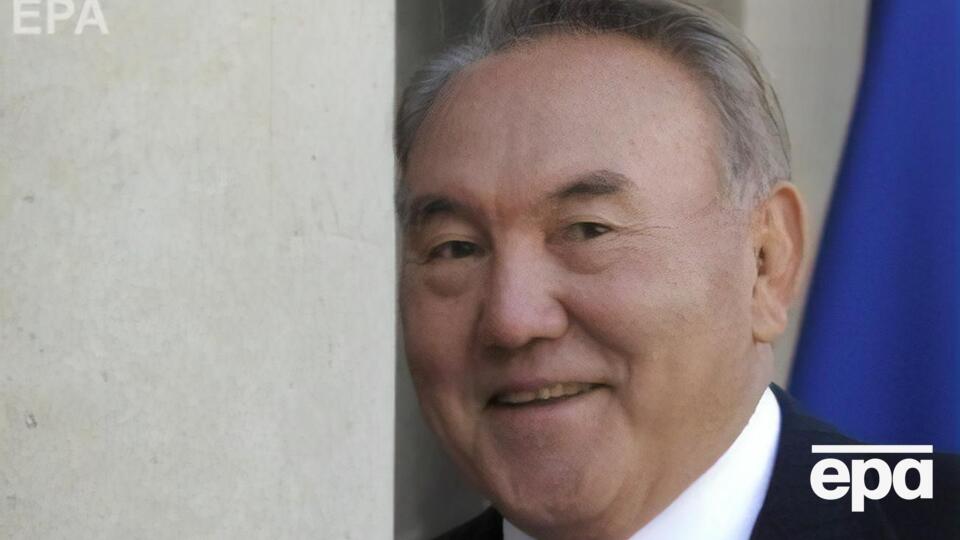 Місцеві ЗМІ пишуть, що Назарбаєв покинув Казахстан