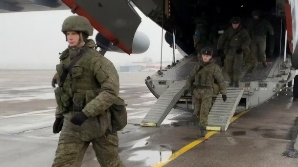 Военнослужащие РФ приступили к выполнению поставленных задач в Казахстане