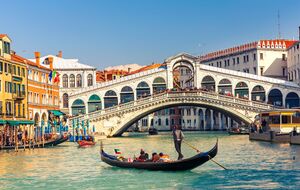 Уже через несколько недель нельзя будет посещать город свободно