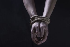 Правоохранители изъяли ряд вещественных доказательств и задержали фигурантов дела