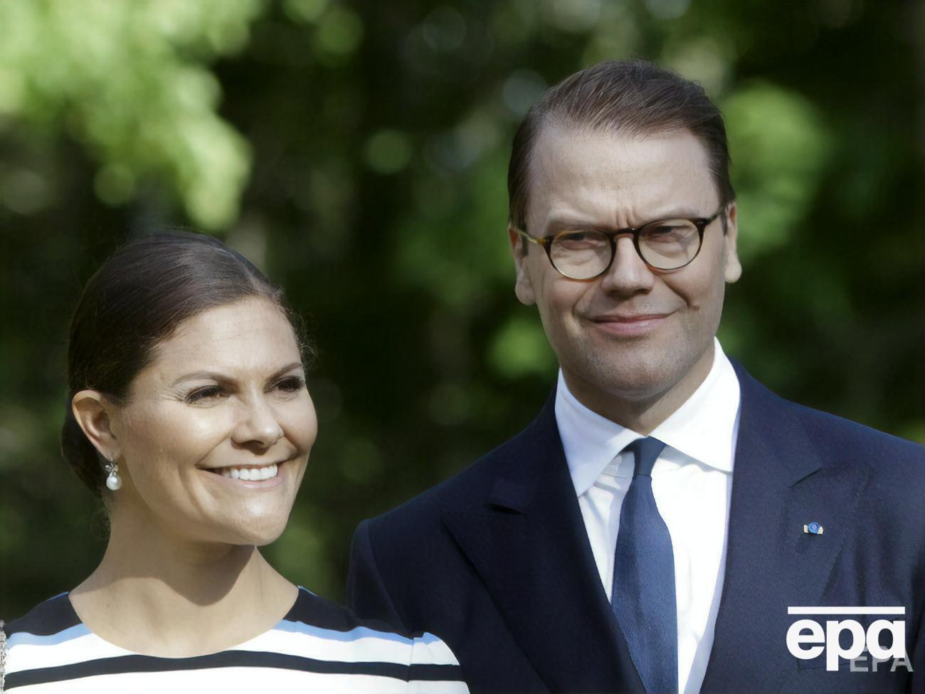 На ближайшее время официальная программа деятельности кронпринцессы Виктории и принца Даниэля будет скорректирована