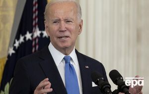 Байден подписал документ за несколько часов до потенциального "шатдауна" правительства США