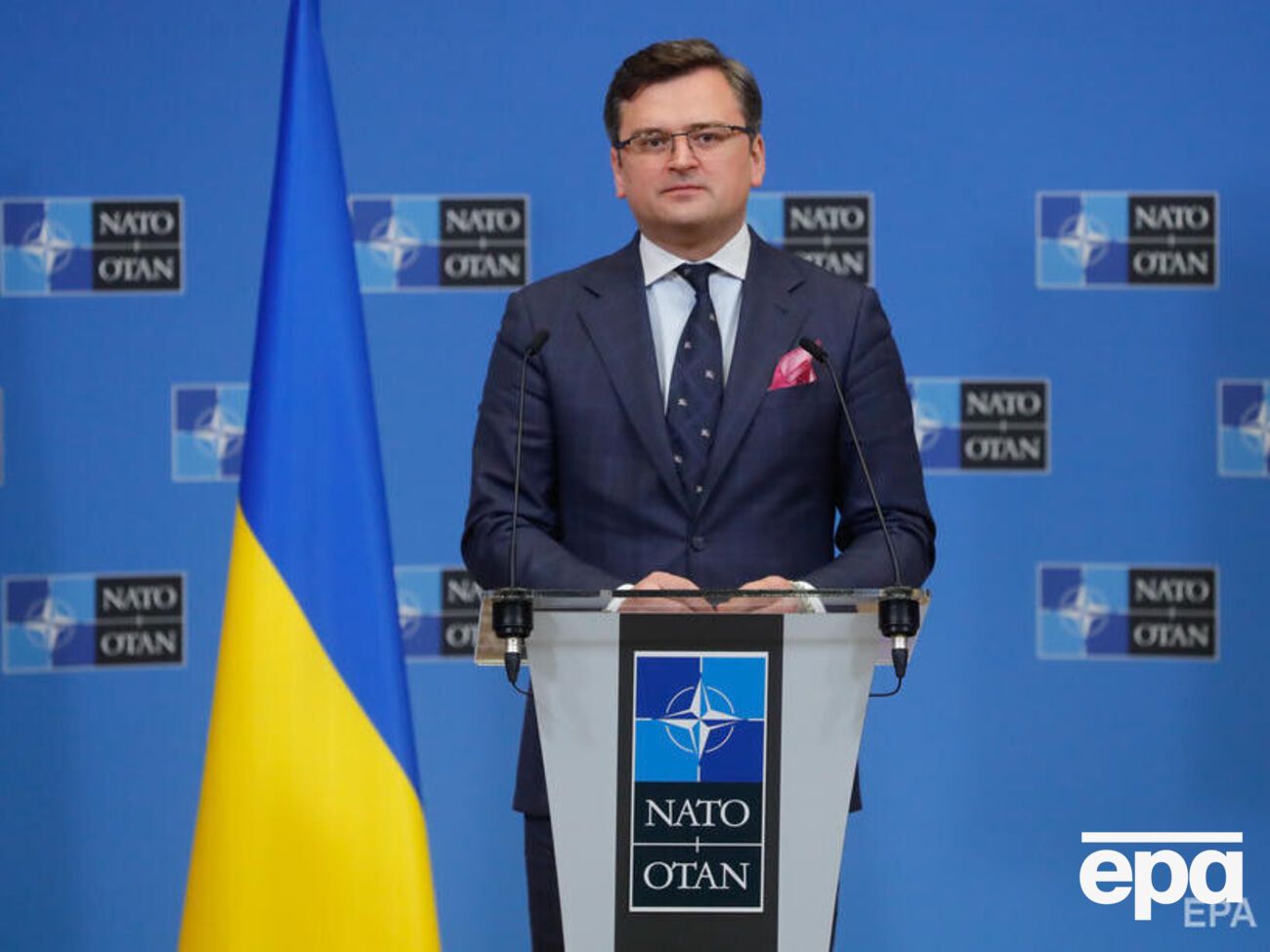 Сейчас мяч на поле НАТО, отметил Кулеба