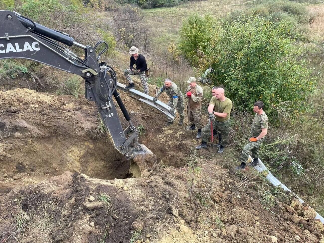 Дамбу розмінували, зазначив Болвінов