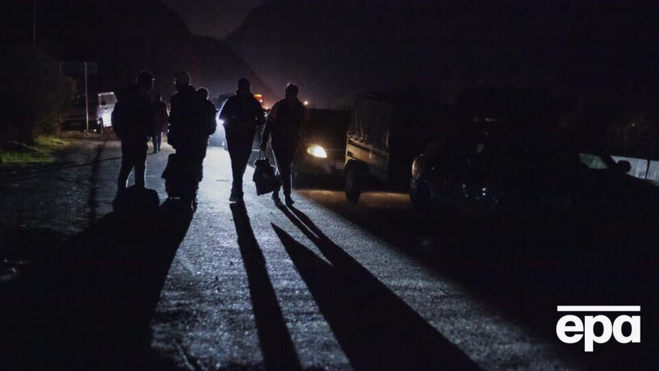 После объявления о мобилизации россияне массово начали выезжать из страны