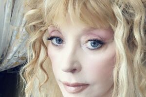 Певица Алла Пугачева поблагодарила поклонников за поддержку